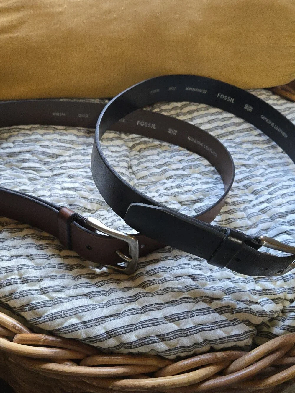 Fossil Men's Leather Belts - Black and Brown, SIZE 32
